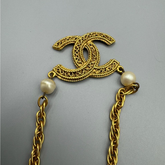 Chanel CC Necklace - Picture 5 of 7